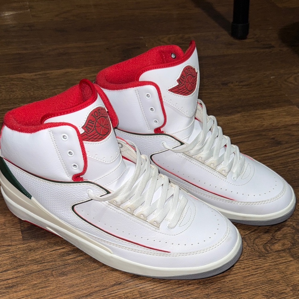 Nike White and Red Men's High-Top Sneakers